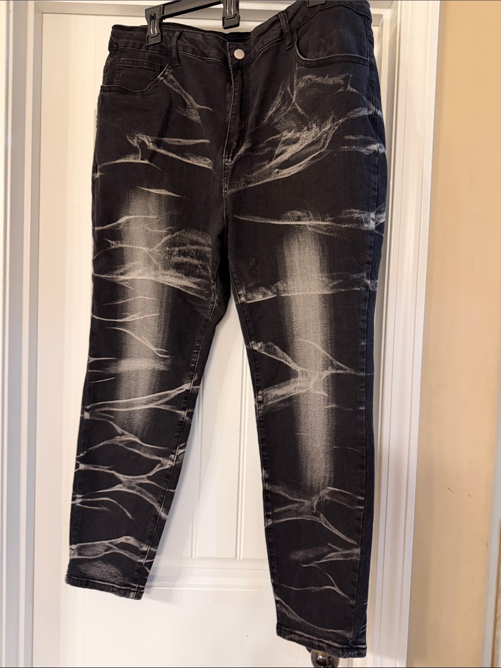 Black Marble-Effect women’s Jeans